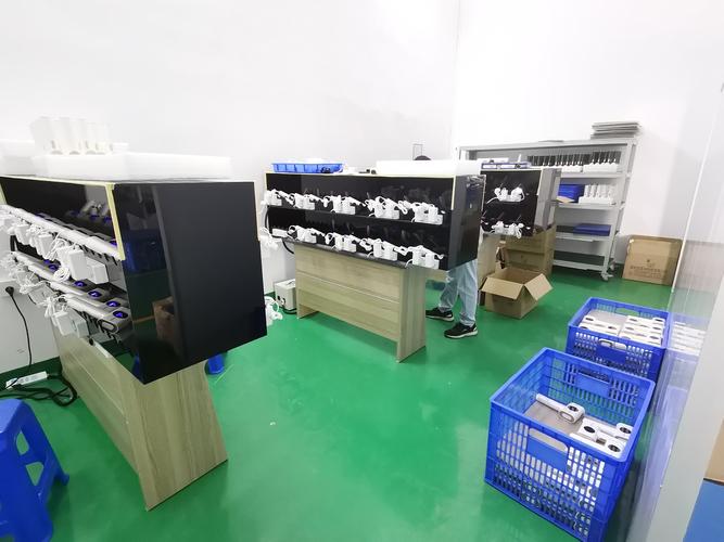 许可经营项目是:一类,二类,三类医疗器械的销售;电子产品,美容美发
